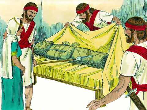 Następnego dnia przybyli żołnierze, a Michal udawała, że Dawid jest chory. Kiedy Saul zażądał, żeby przyprowadzić Dawida, słudzy króla odkryli, że w łóżku leży figurka bożka. – Slajd 12