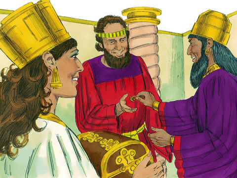 Jeszcze tego dnia król podarował Esterze dom Hamana. Ona zaś powiedziała mężowi, kim jest dla niej Mordochaj. Król zdjął z palca sygnet, który odebrał Hamanowi i dał go Mordochajowi. A Estera ustanowiła Mordochaja zarządcą domu Hamana. – Slajd 6