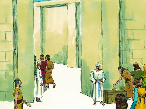 W końcu Joasz zdecydował, że musi coś z tym zrobić. W bramie świątyni postawiono wielką skrzynię. Kiedy ludzie przychodzili składać ofiary, zachęcano ich, aby do skrzyni wrzucali pieniądze. – Slajd 8