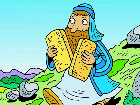 Mojżesz ponownie wszedł na górę, z dwoma nowymi kamieniami. Bóg ponownie dał Mojżeszowi swoje zasady.<br/>„Powiedz ludziom, żeby żyli według tych dobrych zasad” – powiedział Bóg. – Slajd 5