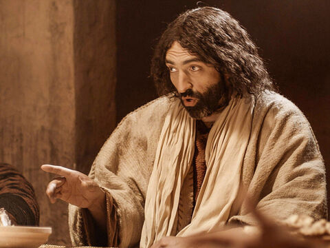 Jezus spożył ze swoimi uczniami ostatnią kolację przed swoją śmiercią. (Mateusza 26:17-35, Marka 14:12-31, Łukasza 22:7-38, Jana 13:18-38) – Slajd 11