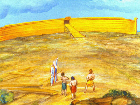 W końcu nadszedł dzień, kiedy arka została ukończona. Wtedy Noe zabrał się do wykonania innych rzeczy, które Bóg kazał mu zrobić. – Slajd 21