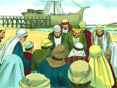 Kiedy apostołowie wracali na statek, wszyscy wierzący, włączając w to kobiety i dzieci, wyszli z miasta i odprowadzili ich nad brzeg morza. Tam uklękli i razem się modlili, a potem się pożegnali.<br/> – Slajd 5