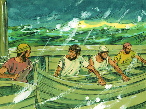 Marynarze zamierzali opuścić statek i zaczęli spuszczać na wodę łódź ratunkową. – Slajd 17